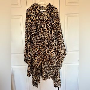 Thick and plush, this leopard print oversized poncho is like a wearable blanket!